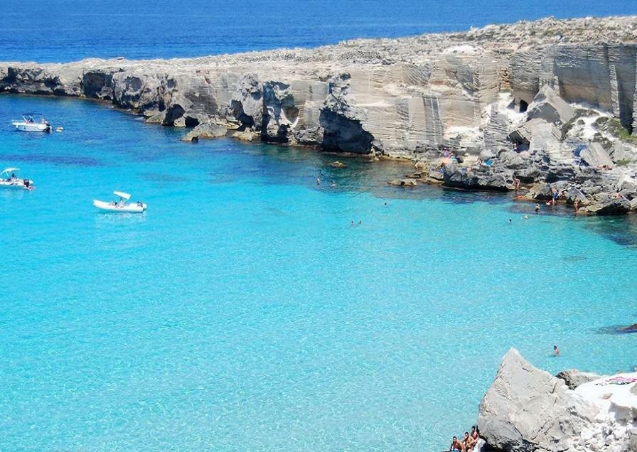 Egusa73 Ilha de Favignana Exterior foto